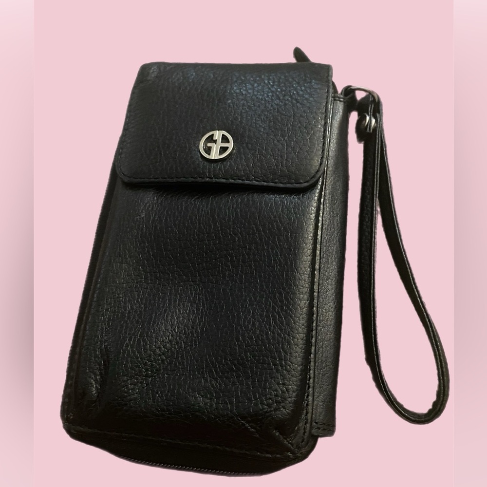 108. Giani Bernini 
Leather Tech  Wallet , phone case